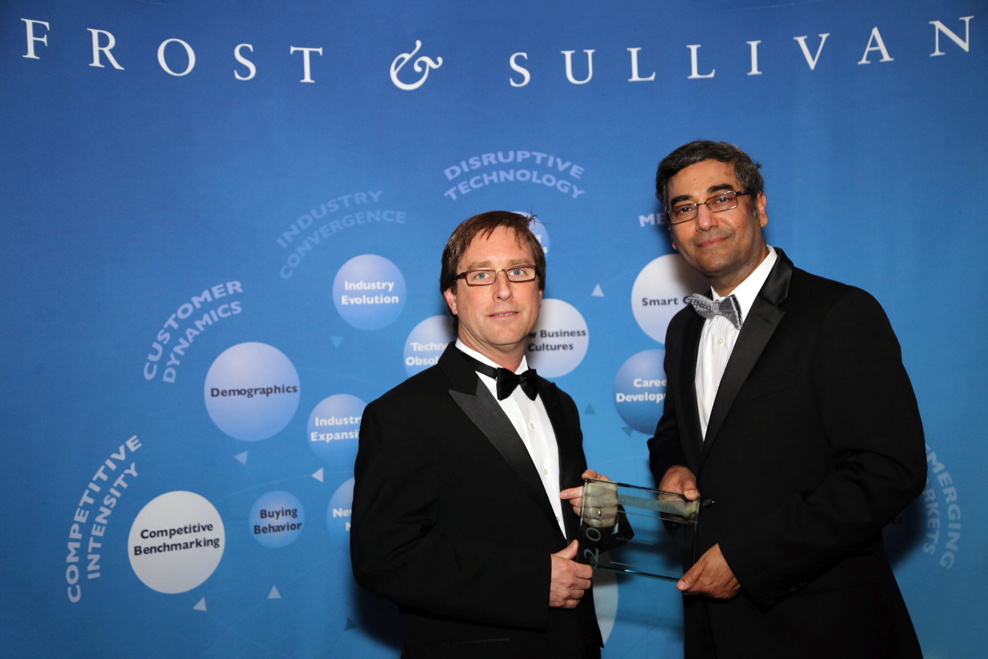 Ralph Marsh from ATS receives Frost & Sullivan Award