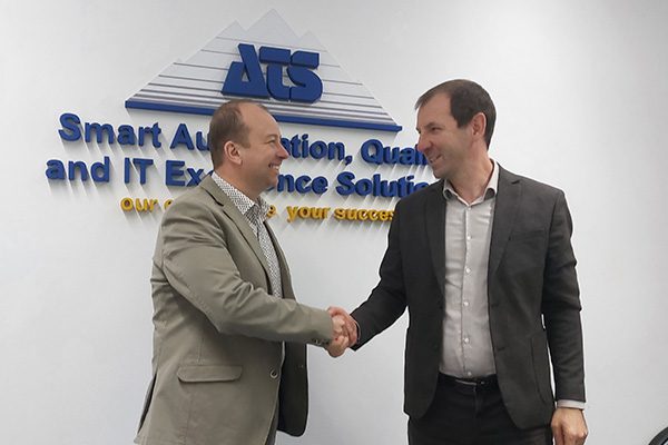 ATS CZ & Siemens Partnership - hand shake